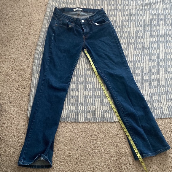 Levi jeans sz 8 - Picture 3 of 5